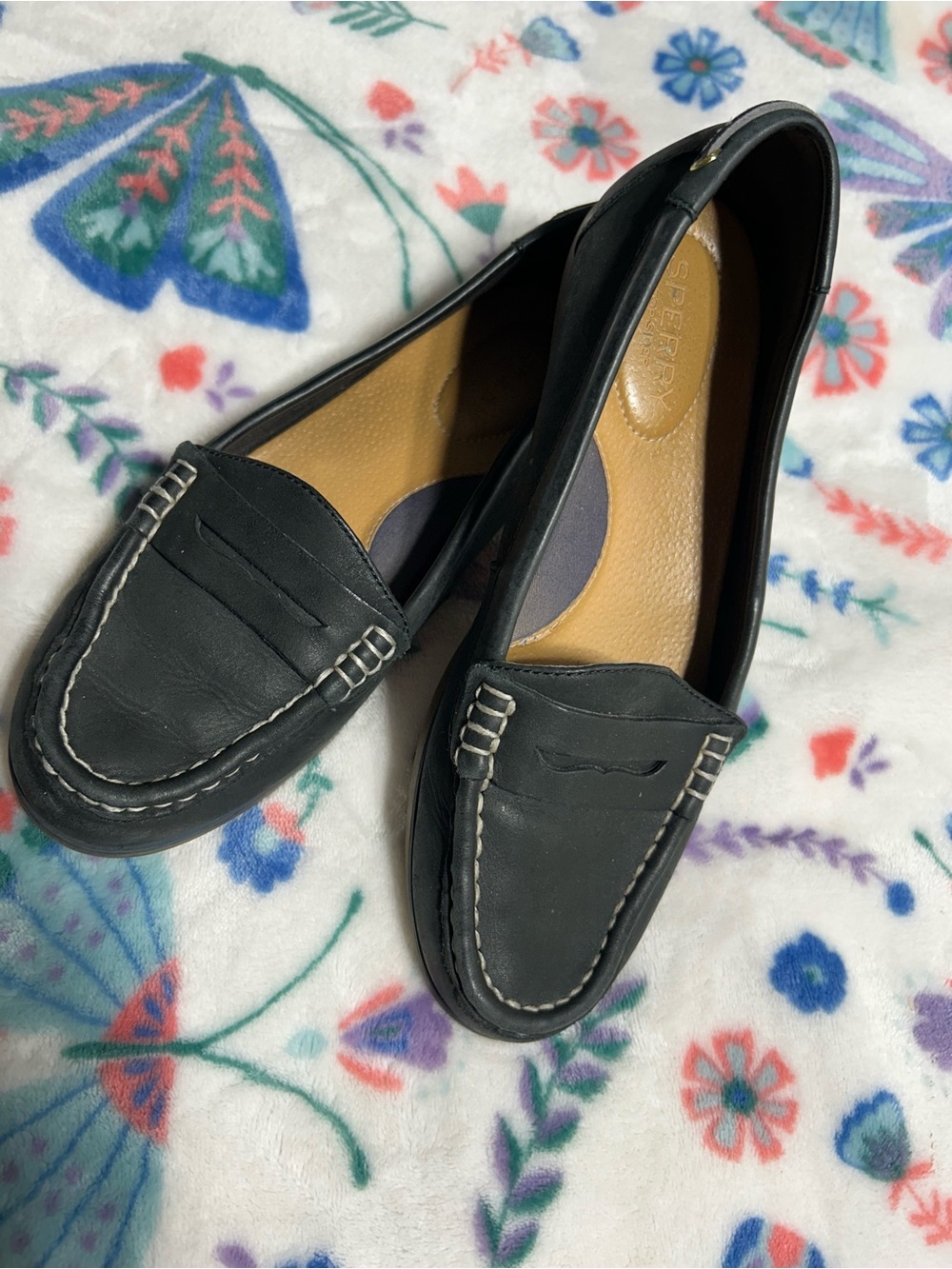 Sperry Black Leather Penny Loafers with Contrast Stitching